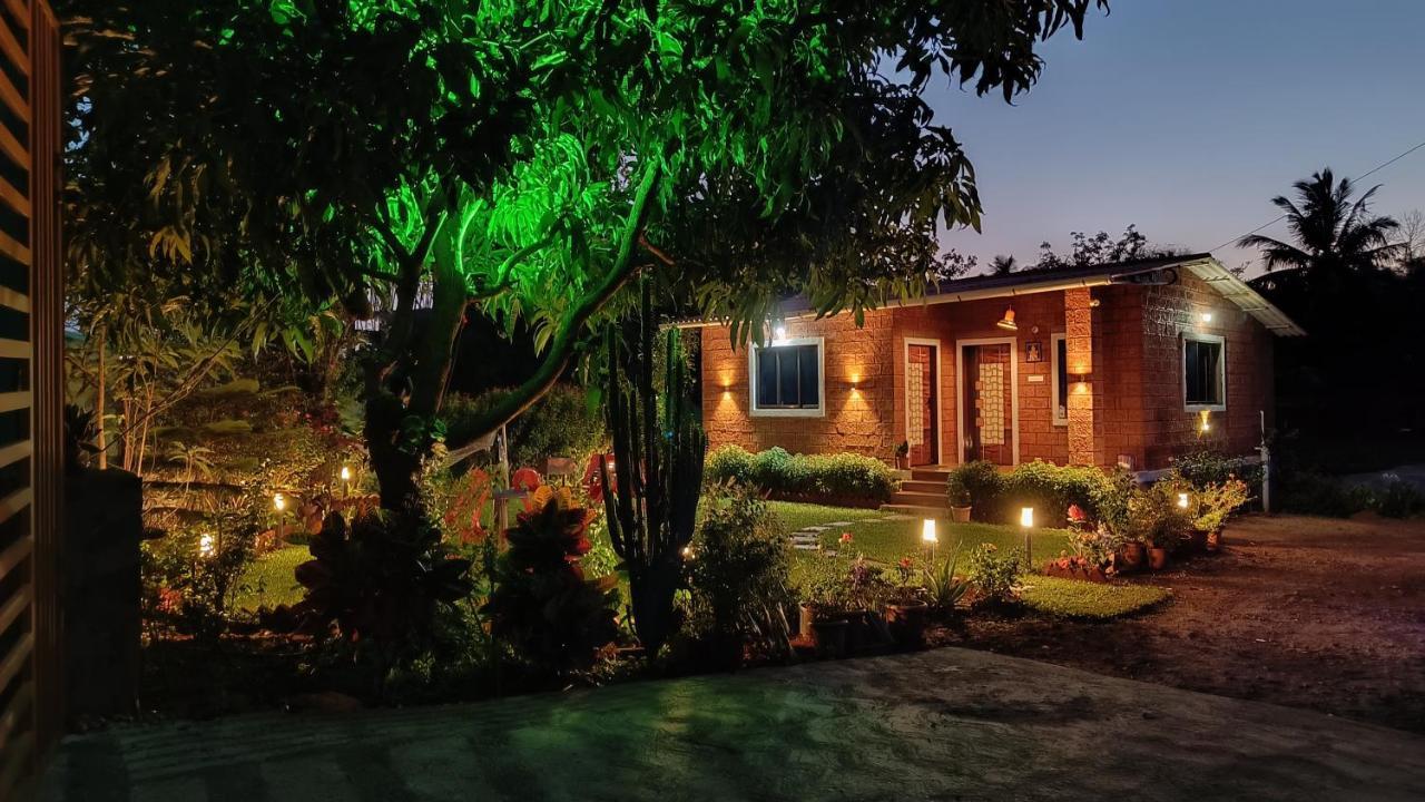 The Royal Ascot Holiday Home Алібаґ Екстер'єр фото